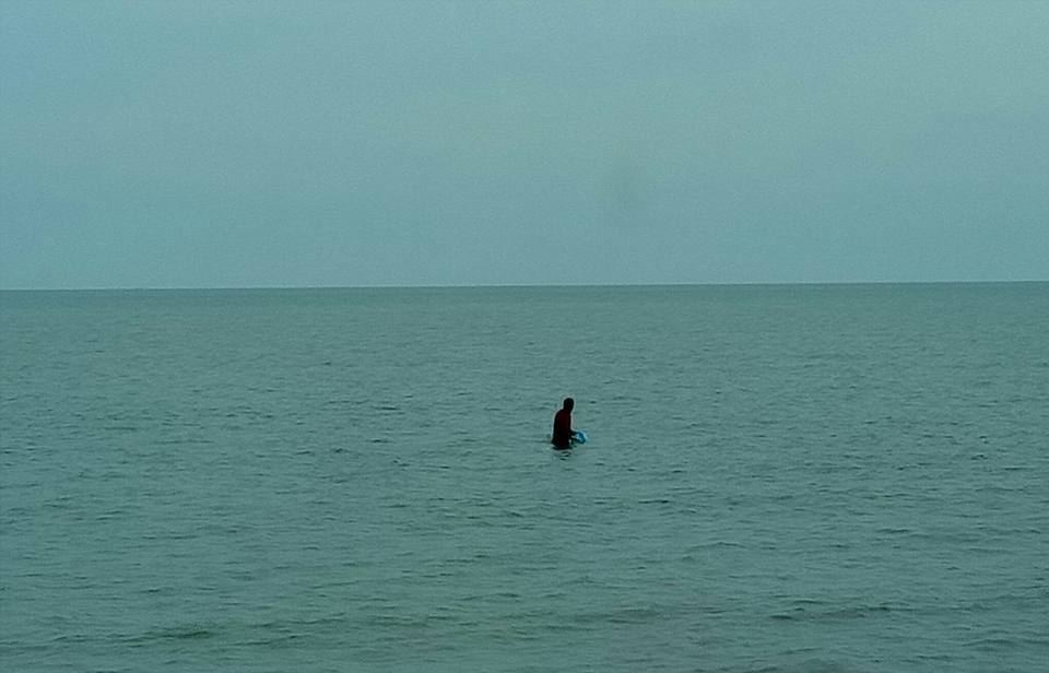 SHRIMPS FISHING AT THE GOLF OF BANGKOK