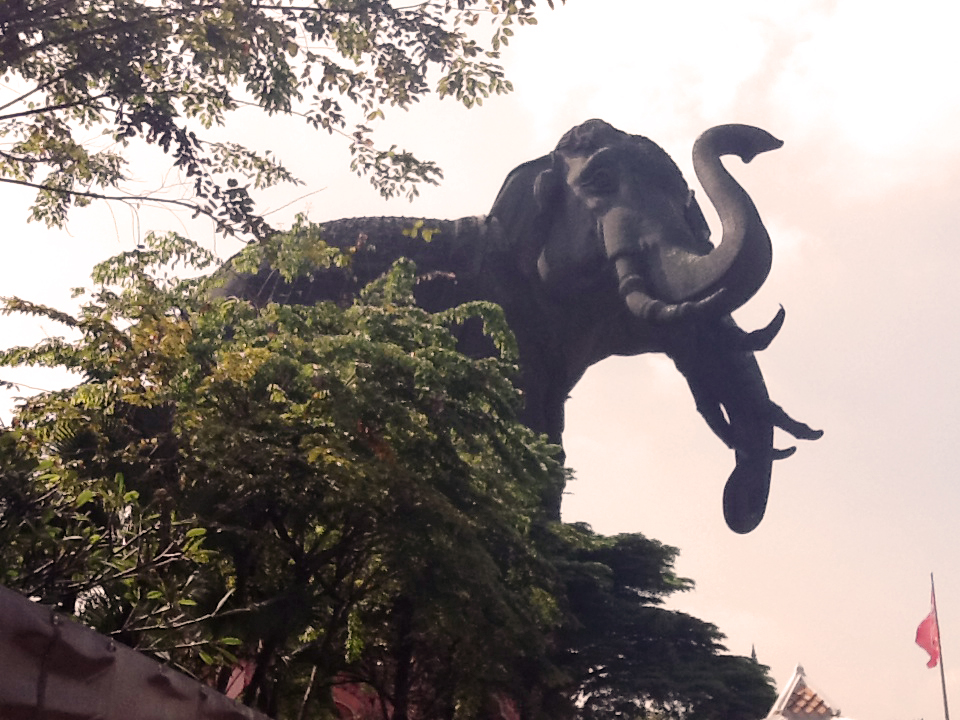 כשמחפשים אטרקציות מיוחדות בבנגקוק – פוסט מעודכן 2025