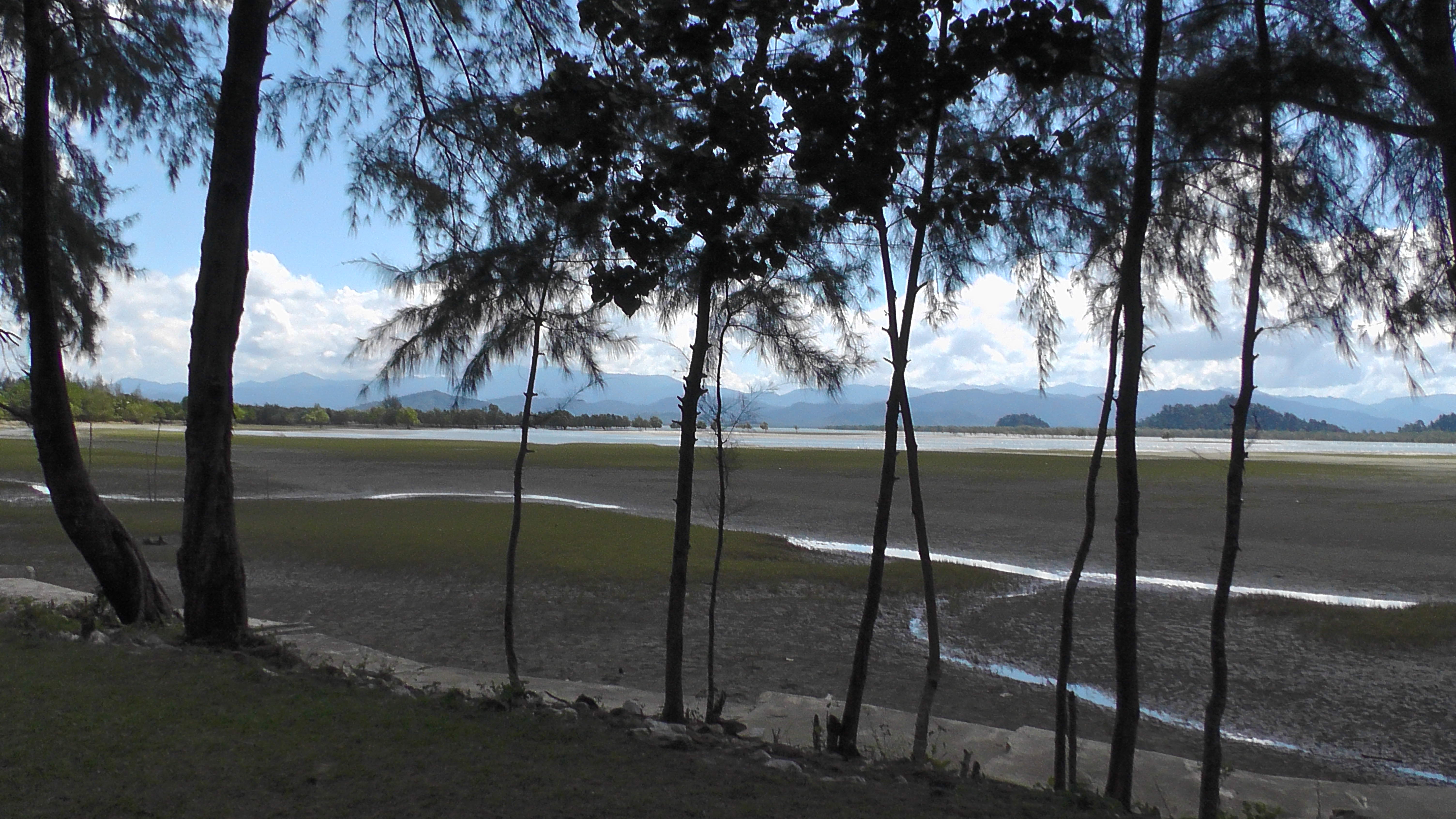 שורת טבע באזור קאו לאק