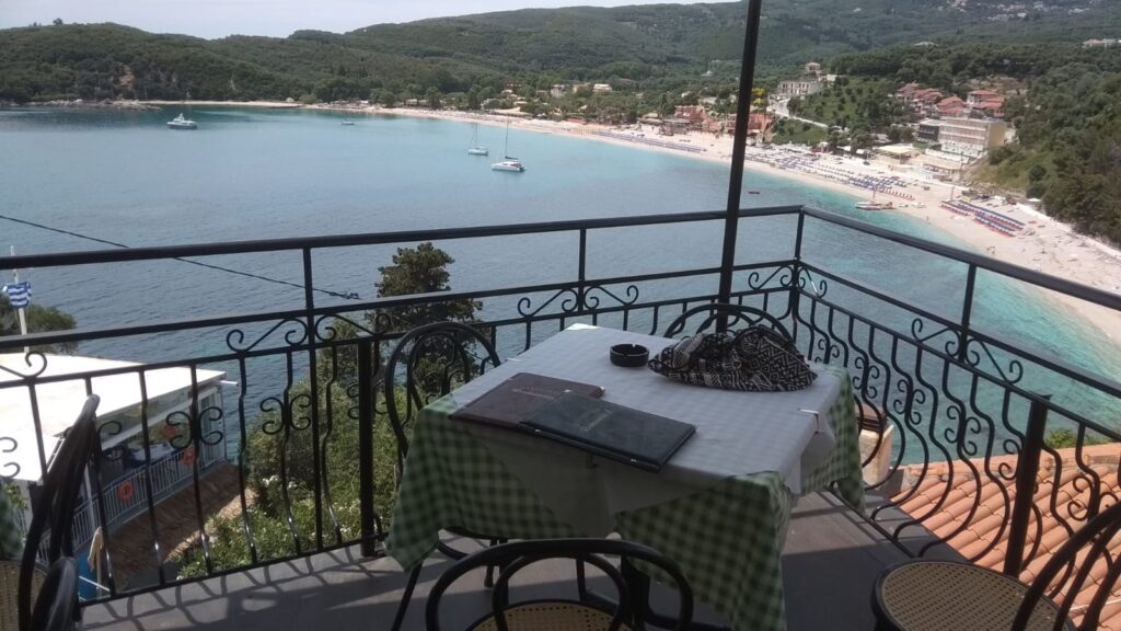 מסעדת רומנטיקה בעיר פראגה יוון