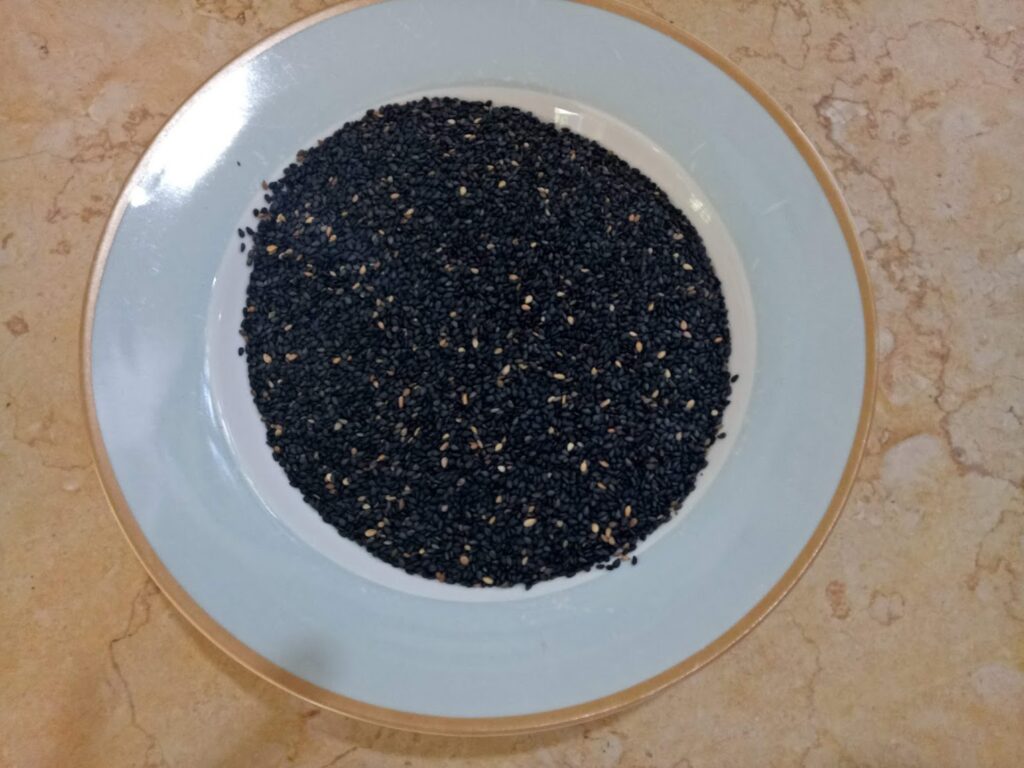 גרגרי שומשום שחור קלויים