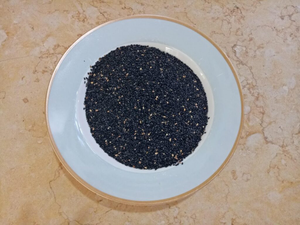 גרגרי שומשום שחור קלויים