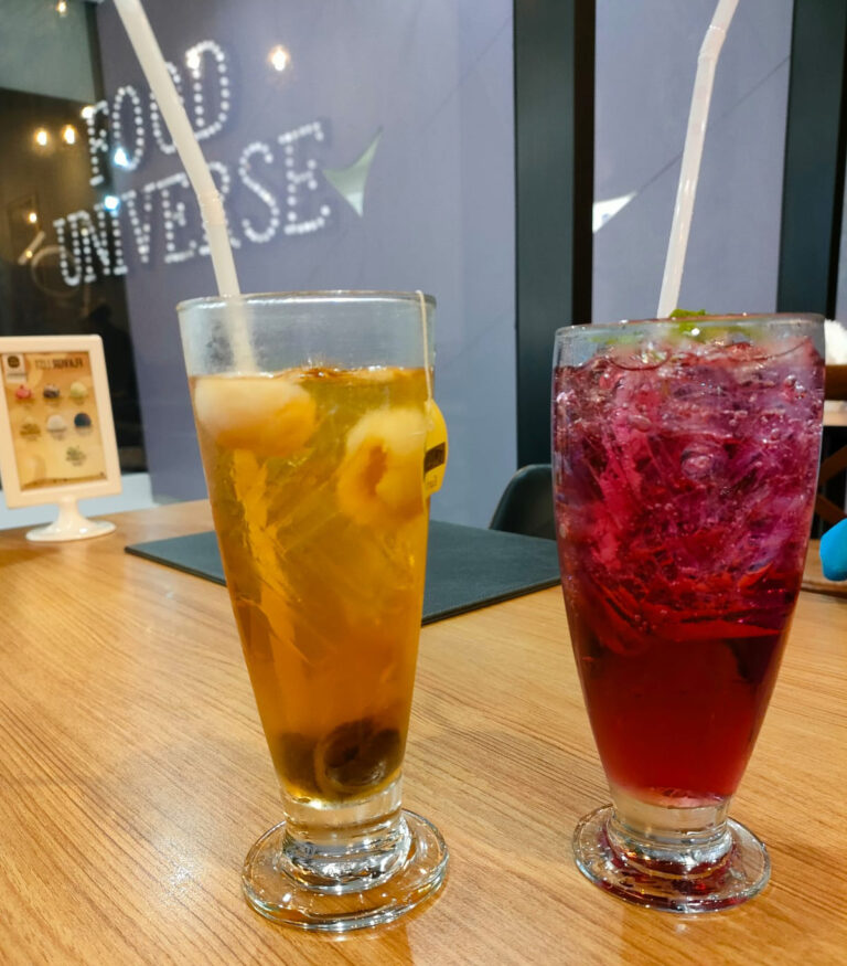 מסעדת פוד יוניברס בנגקוק