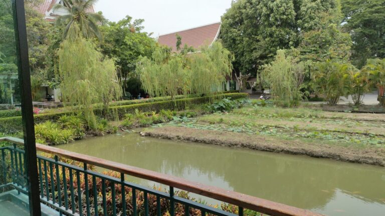 מלון ריברסייד נקון פאתום תאילנד