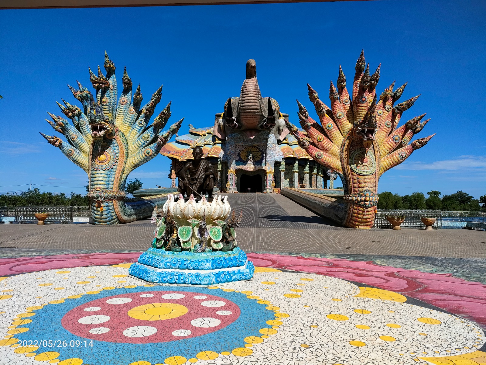 מקדש הפיל באן ראי -Wat Ban Rai מופלא ומפתיע