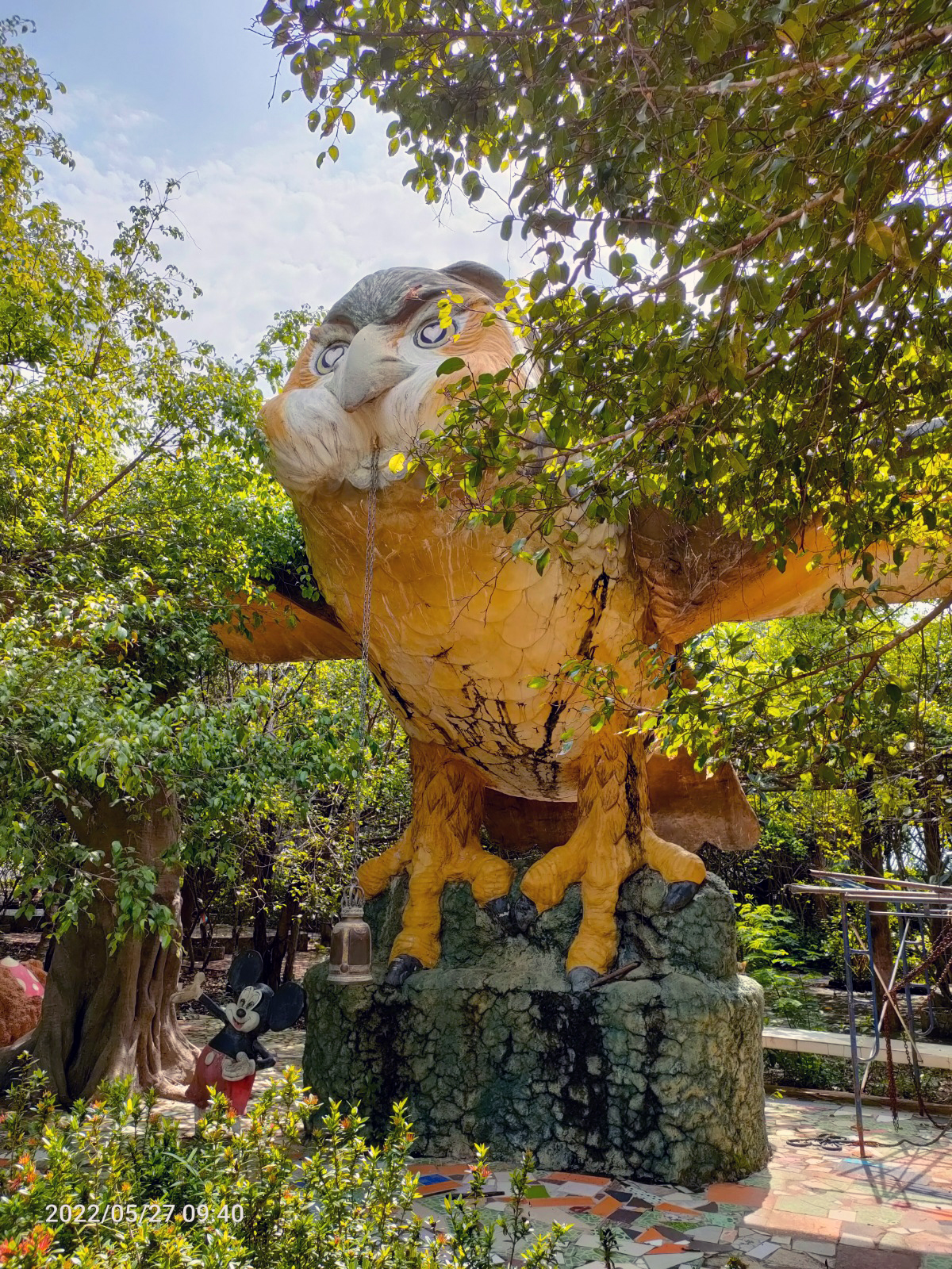 נרגעים בגנים המרהיבים של מקדש פה תאמה אוטאיין – Wat Pa Thamma Utthayan