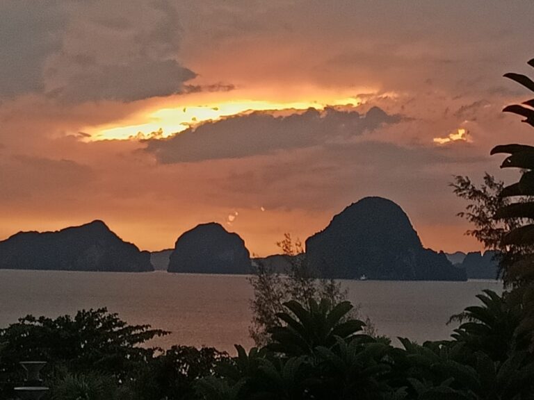 מפרץ טוב-קאק קראבי תאילנד