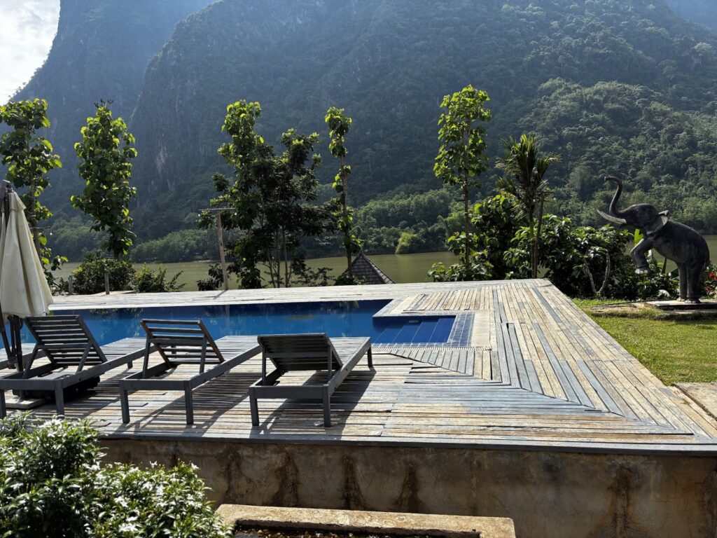 Maison De Nong Khiaw Resort לאוס