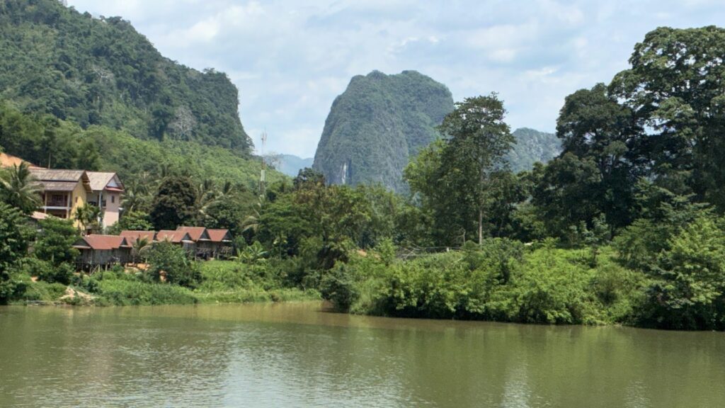 Nong Khiaw  לאוס