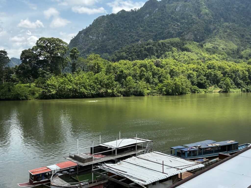 Nong Khiaw  לאוס