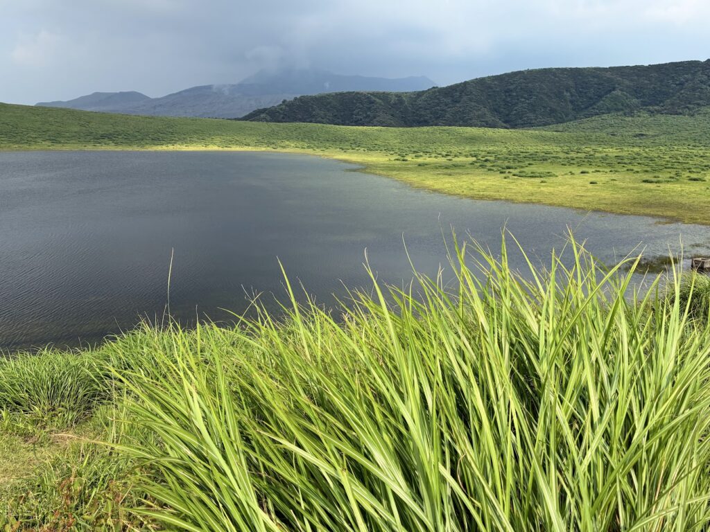 ליד מרכז המבקרים הר הגעש ASO יפן