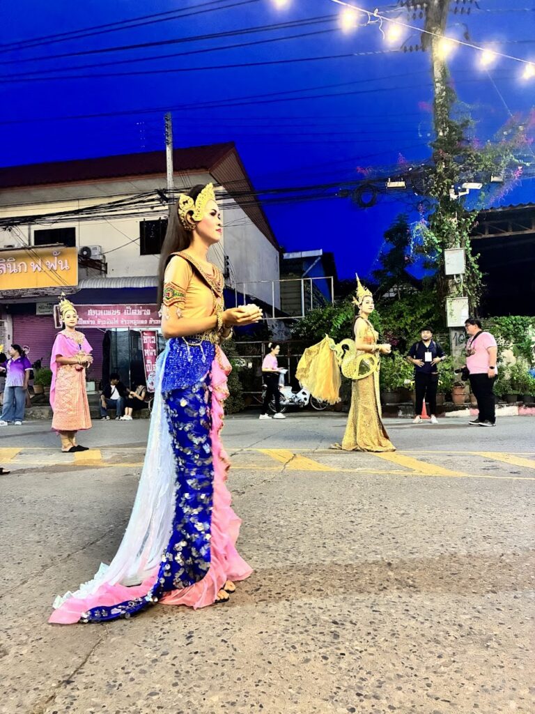 Um Phra Dam Nam Festival