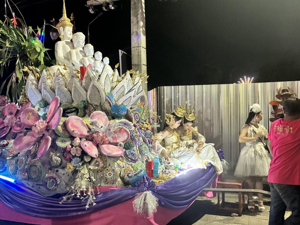 Um Phra Dam Nam Festival