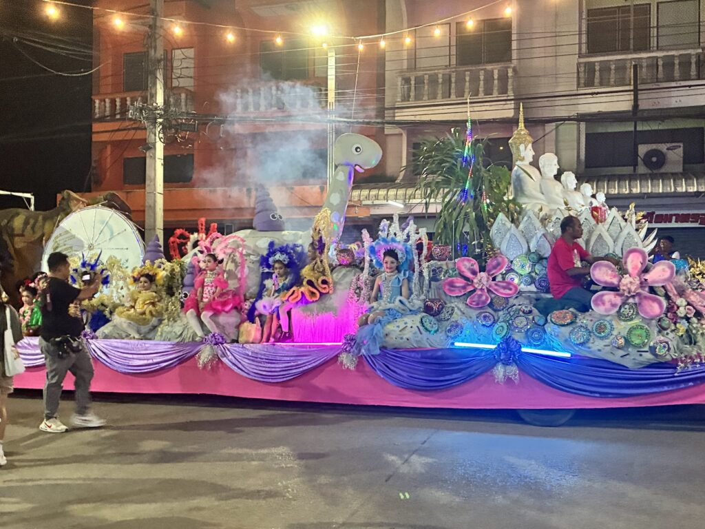 Um Phra Dam Nam Festival