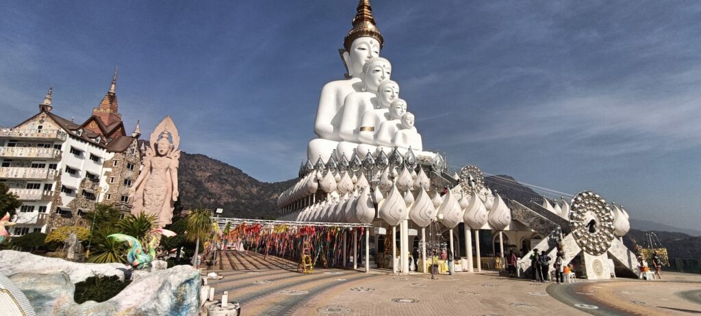 Wat Pha Sorn Kaew Wat Pha Sorn Kaew