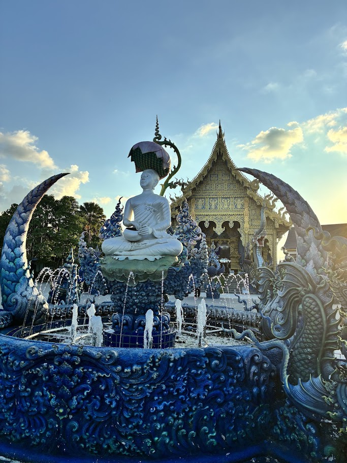 Rong Suea Ten Temple