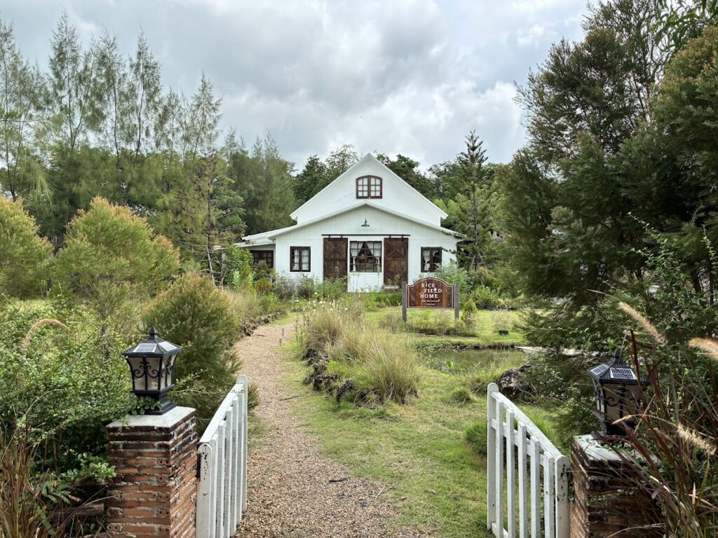 Rice Field Home Farmstay & Cafe