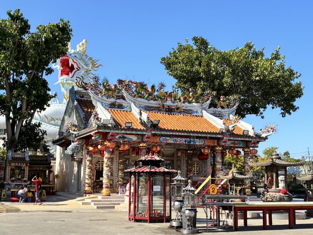 White Dragon - Pu-Ya Shrine